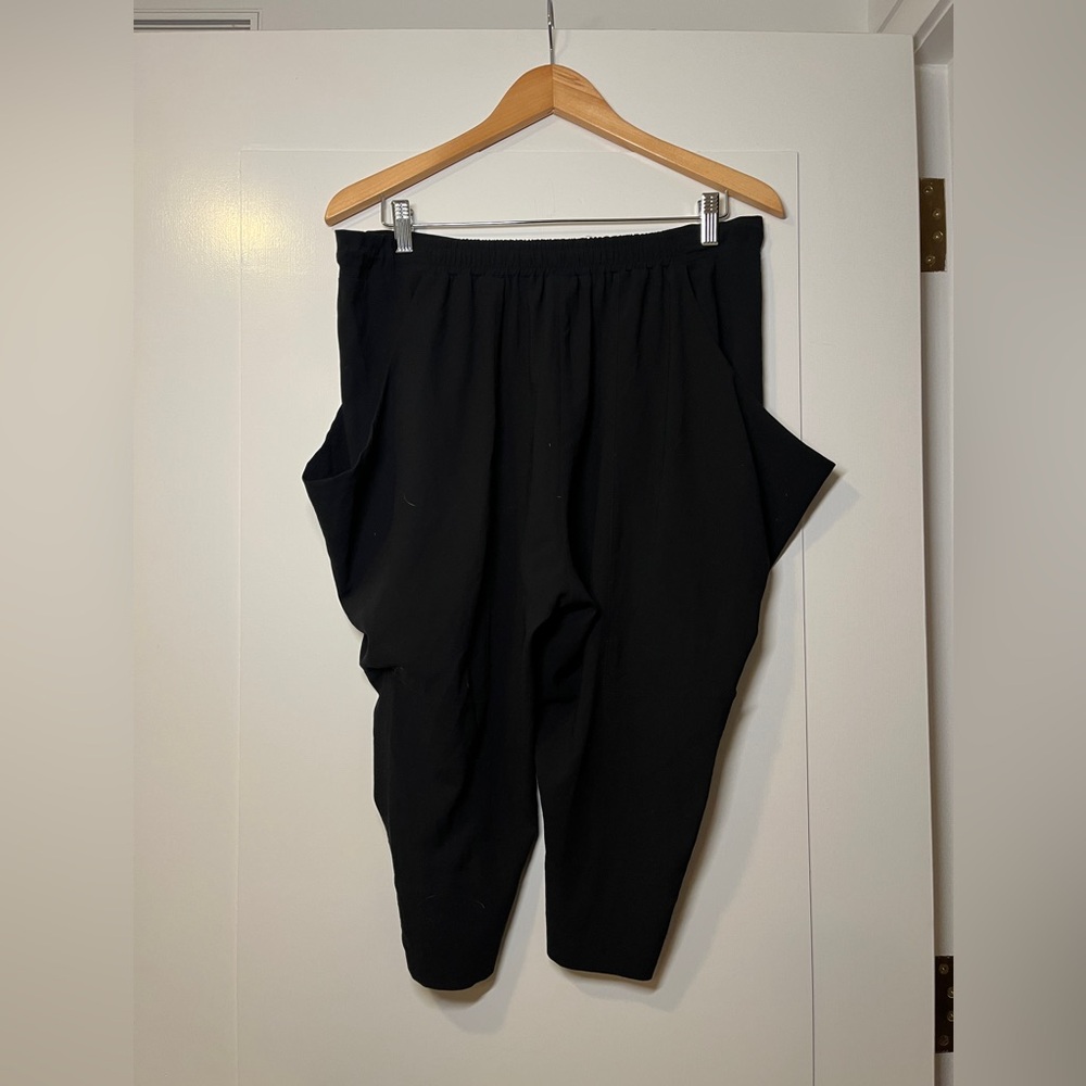 Elegant Black Women's Trousers - Picture 2 of 2